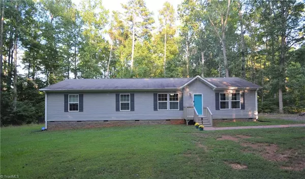 2520 Poplar Hill CT, Snow Camp, NC 27349