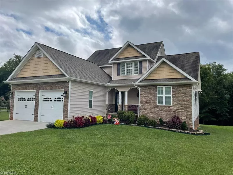 1032 Shenandoah TRL, Boonville, NC 27011