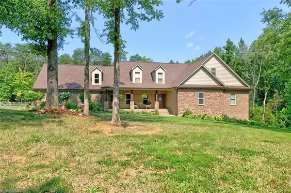 363 Hidden Oaks DR, Rockwell, NC 28138