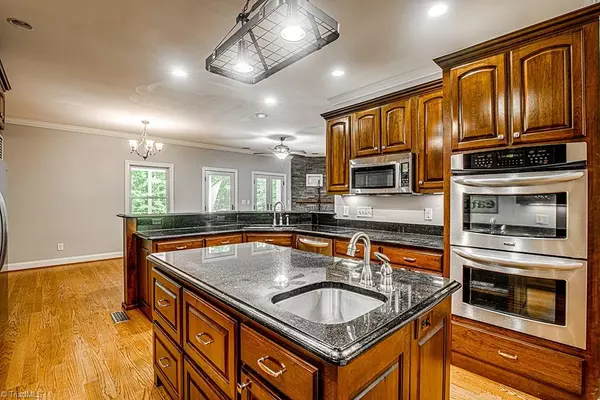 Tobaccoville, NC 27050,1130 Nauvoo Ridge DR