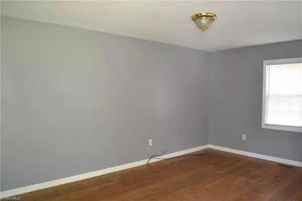 Stoneville, NC 27048,105 Simpson ST