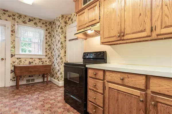 North Wilkesboro, NC 28659,204 Coffey AVE