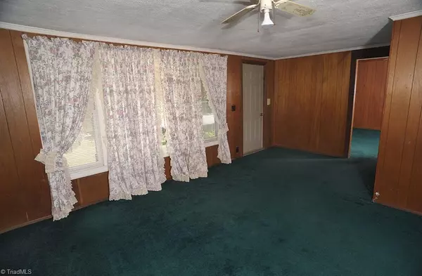 Landis, NC 28088,102 Meriah ST