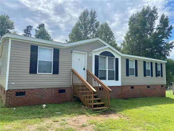 Snow Camp, NC 27349,2460 Bent Oak DR