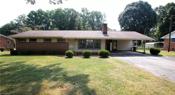 5810 Summit AVE, Browns Summit, NC 27214