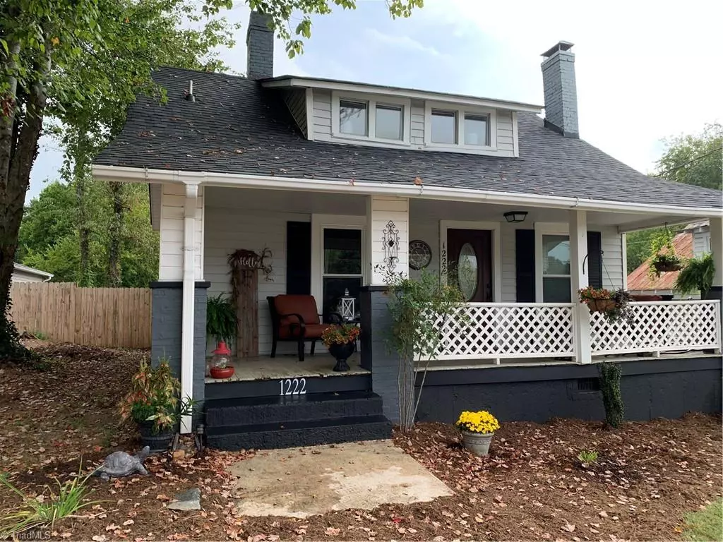North Wilkesboro, NC 28659,1222 Hinshaw ST