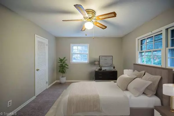 Kernersville, NC 27284,915 Mayford DR