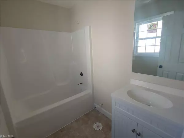 Mayodan, NC 27027,307 N 3rd AVE