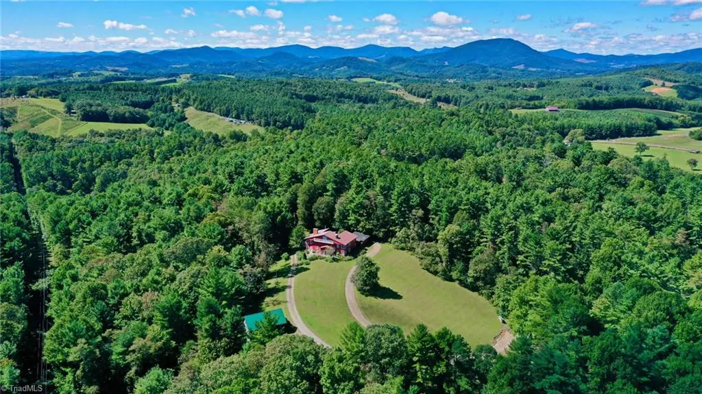 164 Mountain View Lodge DR, Glendale Springs, NC 28640