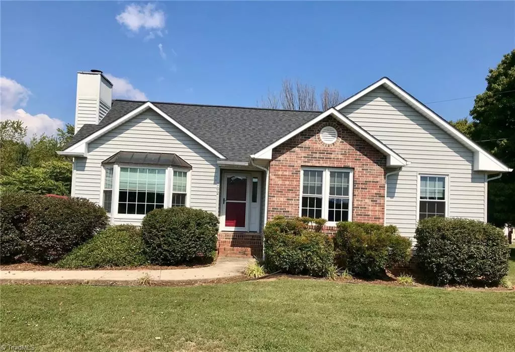 North Wilkesboro, NC 28659,102 Blairfield CT