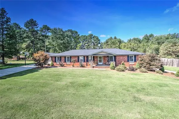 225 Hilbert RD, Rockwell, NC 28138