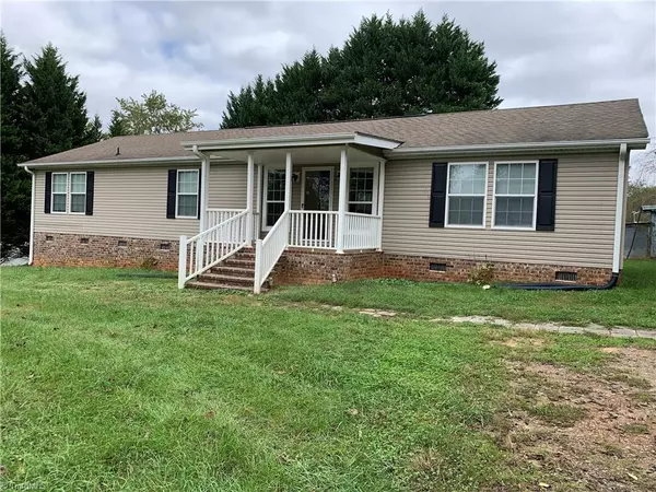 134 Apple ST, North Wilkesboro, NC 28659