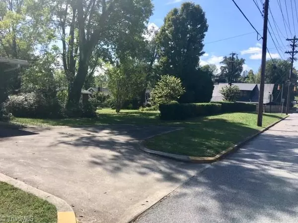 North Wilkesboro, NC 28659,509 D ST
