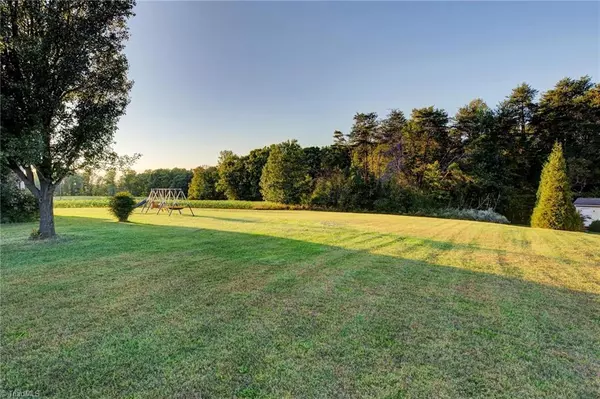 Madison, NC 27025,138 Hawks Nest RD