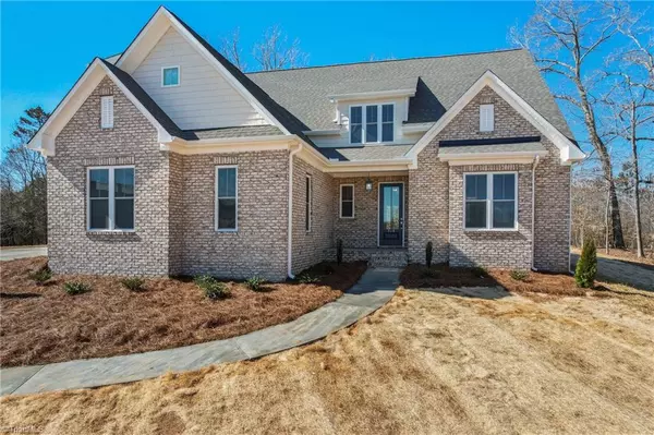 319 Pipers Ridge West, Winston Salem, NC 27127