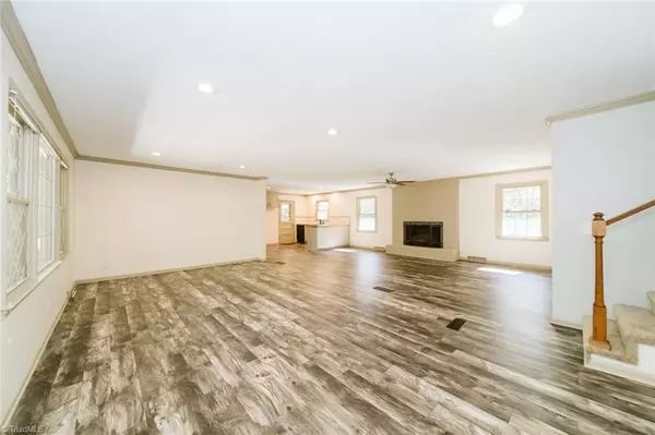 Stoneville, NC 27048,204 Lee ST