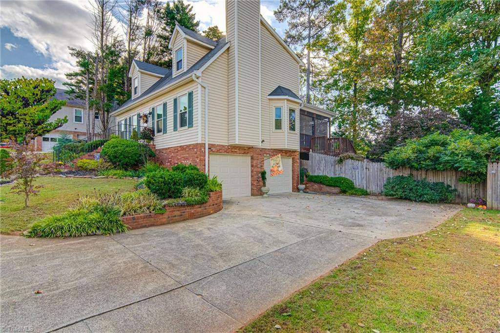 Clemmons, NC 27012,1532 Lewisburg Pointe DR