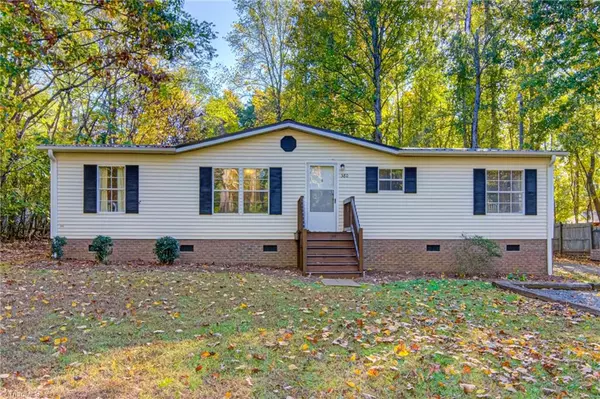 380 Keystone DR, Summerfield, NC 27358