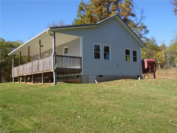 10 Davids WAY, Sparta, NC 28675