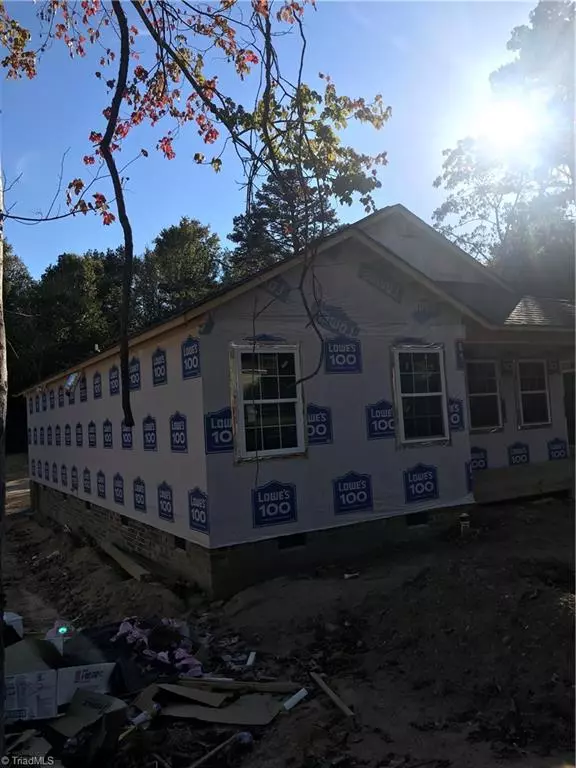 Archdale, NC 27370,1230 Bowen DR