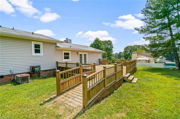 Tobaccoville, NC 27050,8436 Stanwix DR