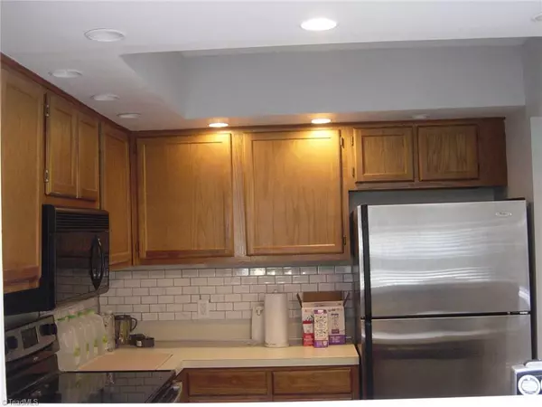 Wilkesboro, NC 28697,1567 E Ivy TRCE