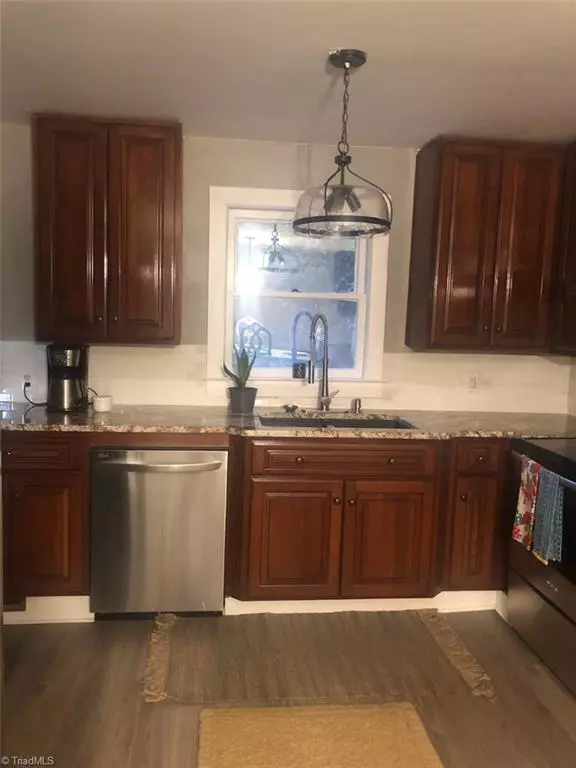 North Wilkesboro, NC 28659,505 7th ST