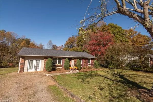 Millers Creek, NC 28651,162 Glen Oaks RD