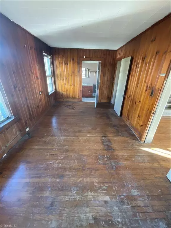 North Wilkesboro, NC 28695,713 Kensington AVE