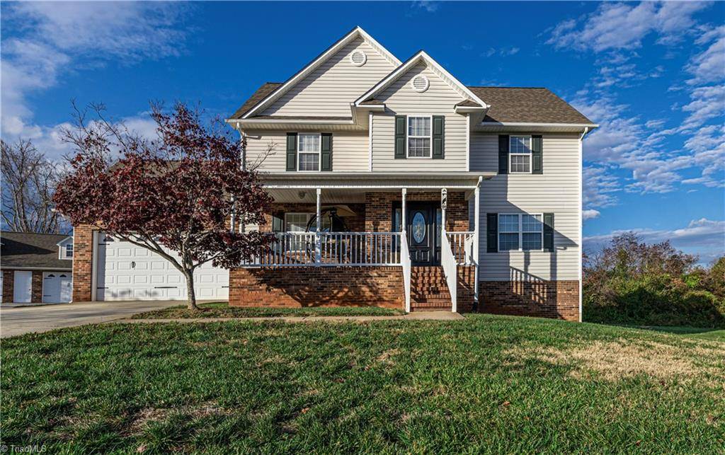 135 N High Field RD, Advance, NC 27006
