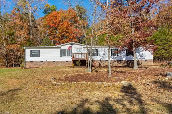 404 Sunrise TRL, Snow Camp, NC 27349