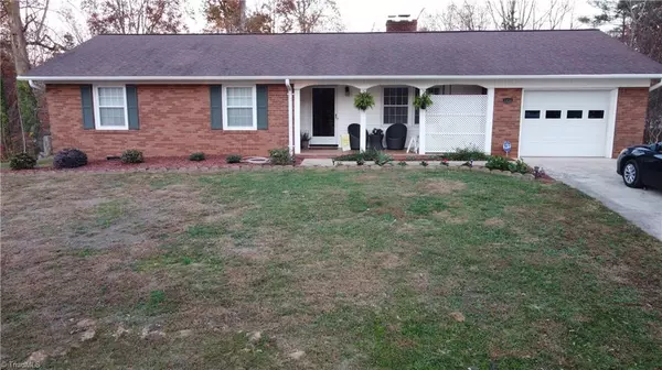 1436 Westwood LN, Wilkesboro, NC 28697