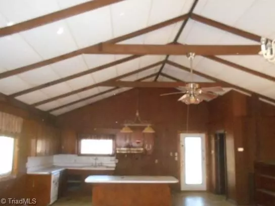 Stoneville, NC 27048,131 Calvary RD