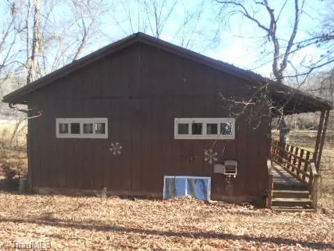 Stoneville, NC 27048,131 Calvary RD