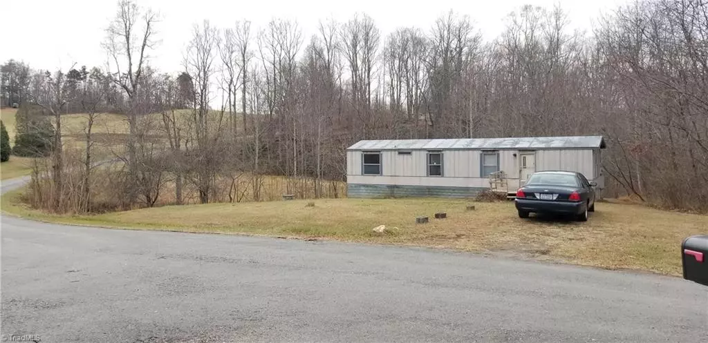 Ararat, VA 24053,947 Valley End