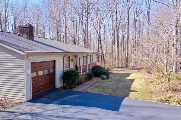 Pleasant Garden, NC 27313,1162 Sharon LN