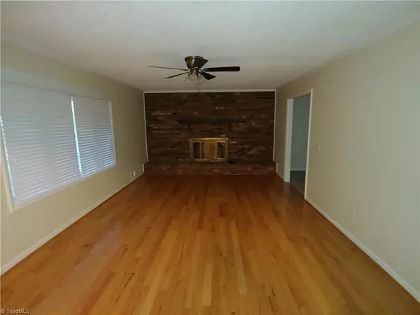 Wilkesboro, NC 28697,118 Raven Pinoak ST