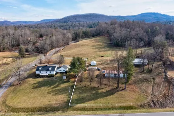 142 Boone Gap RD, Boomer, NC 28606