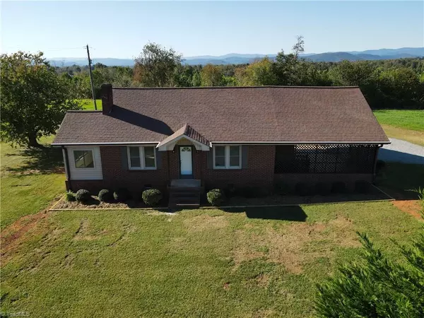 Roaring River, NC 28669,7313 White Plains RD