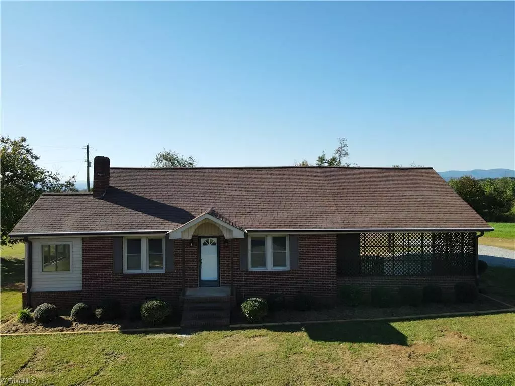 Roaring River, NC 28669,7313 White Plains RD