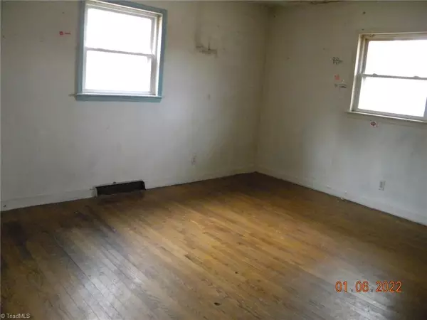 Stoneville, NC 27048,631 Price Grange RD