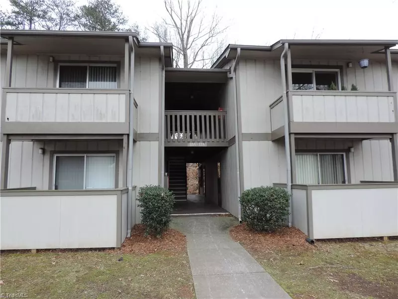 2270 Sunderland RD #14A, Winston Salem, NC 27103