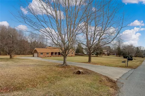 Pleasant Garden, NC 27313,2203 Hunters Ridge DR