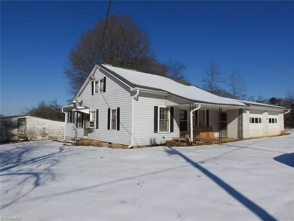 Hamptonville, NC 27020,4538 W Old US Highway 421