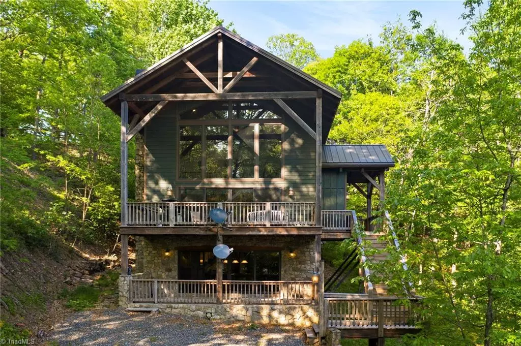 Blowing Rock, NC 28605,400 Seven Springs LN