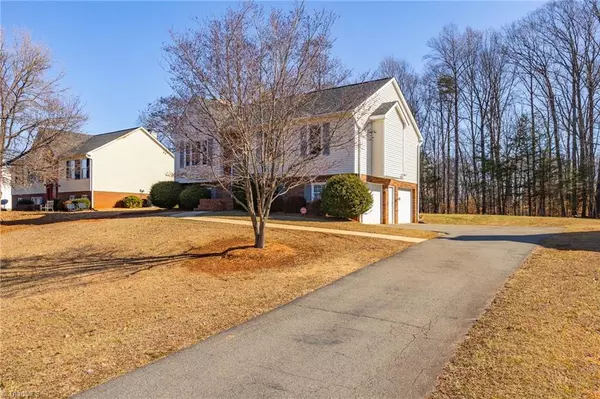 Walkertown, NC 27051,5400 Buckley Forest TRL