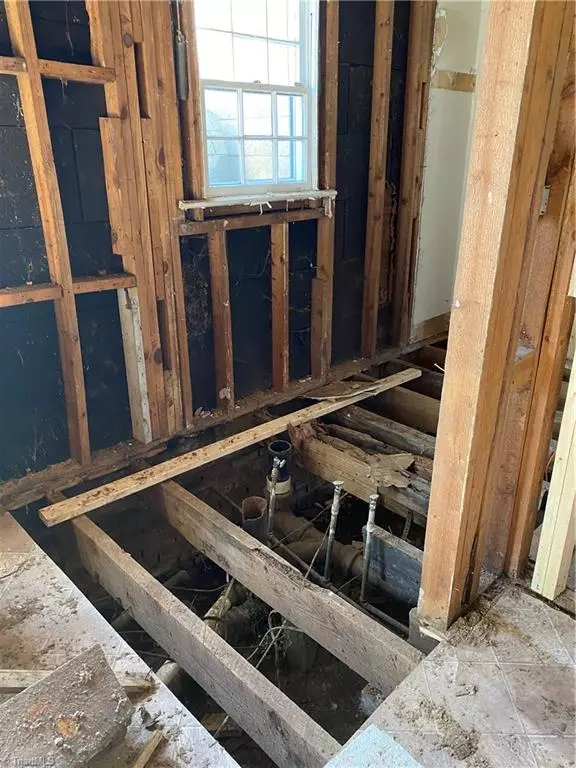 Lexington, NC 27292,713 Ford ST