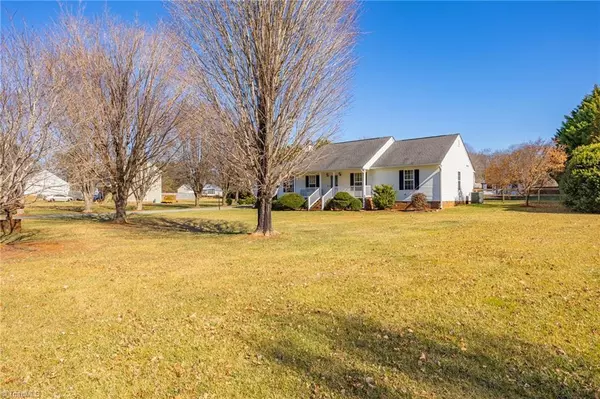 Mcleansville, NC 27301,7108 Windbreak RD