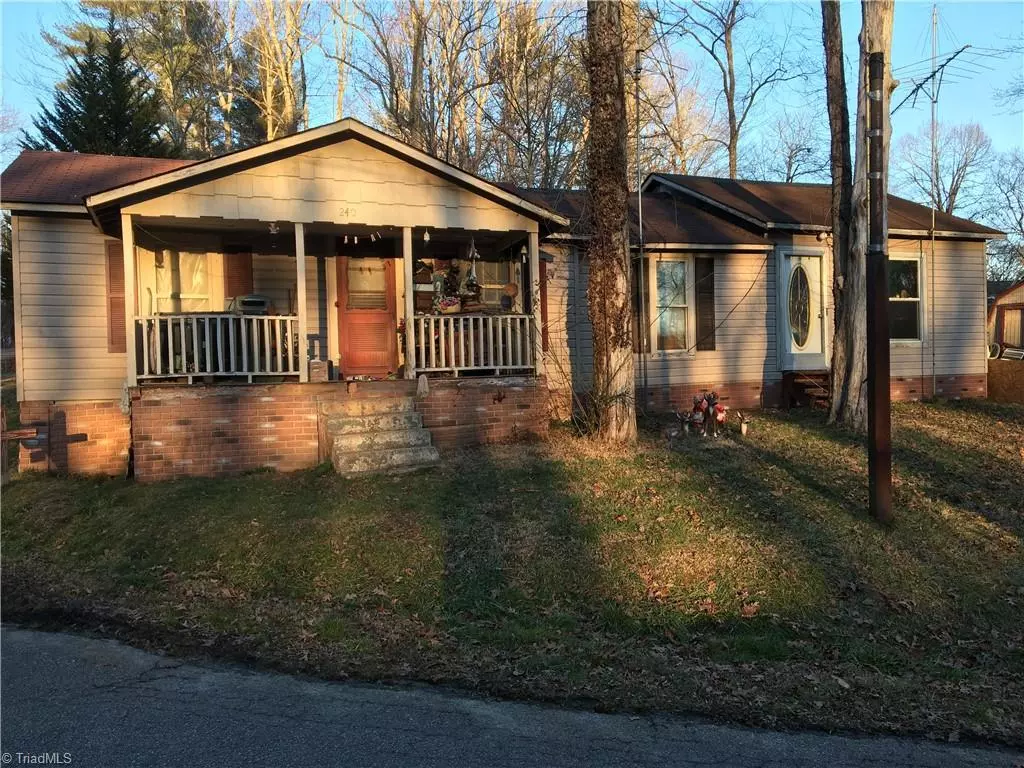 North Wilkesboro, NC 28659,240 Pegram LN