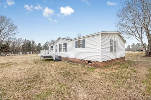 Lexington, NC 27295,126 Crestwood CIR